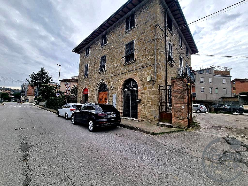 LABORATORIO VENDITA PERUGIA PONTE FELCINO