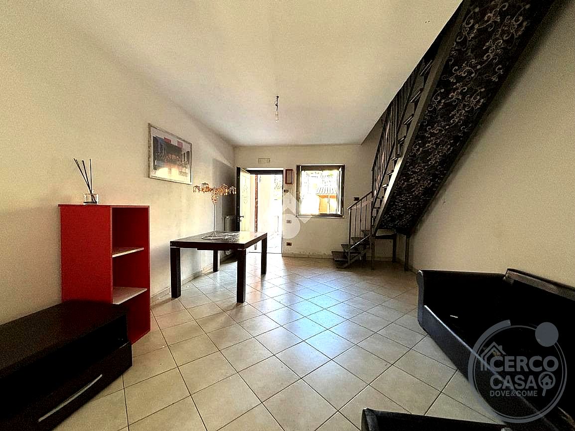 VILLA A SCHIERA VENDITA ACQUASPARTA
