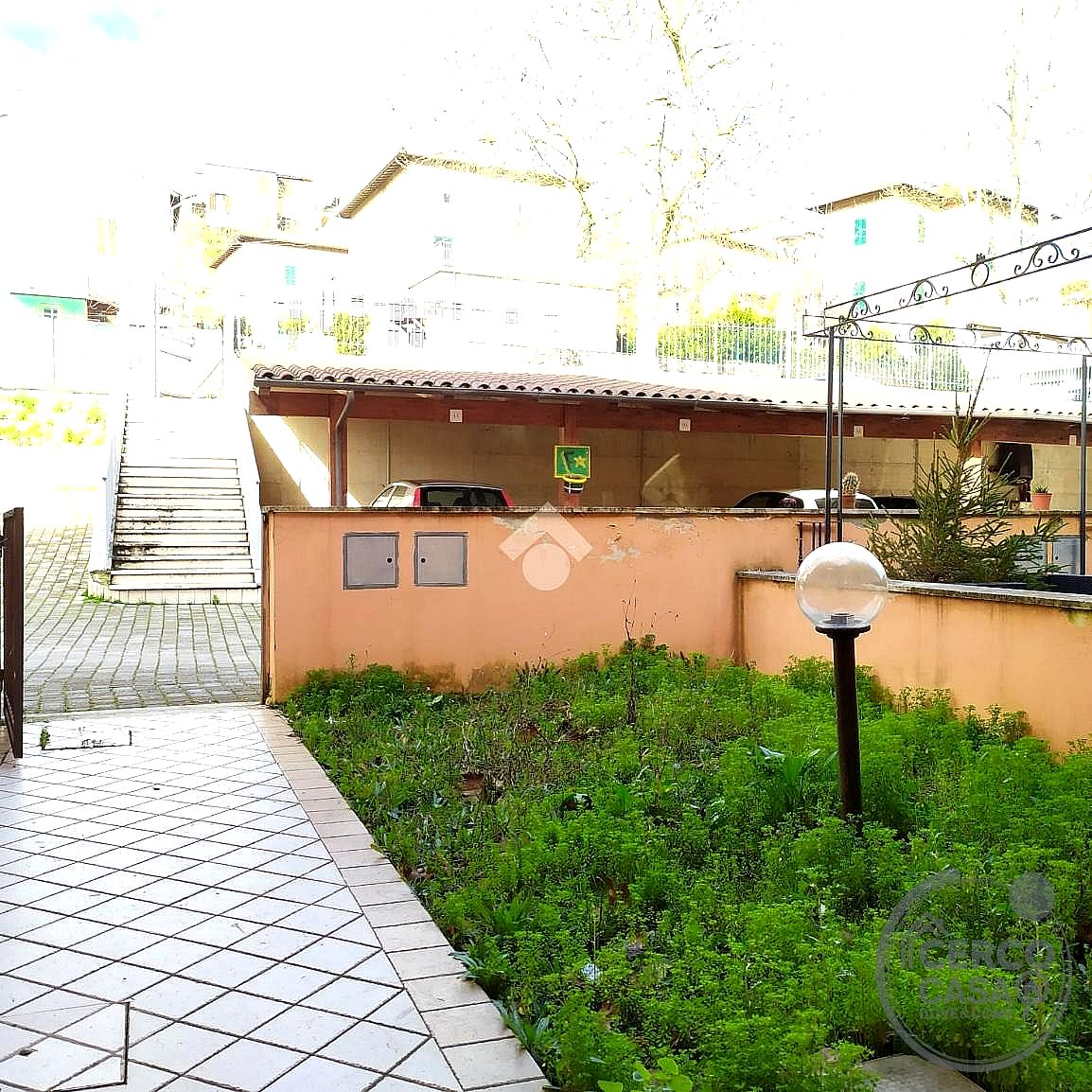VILLA A SCHIERA VENDITA ACQUASPARTA · foto 5