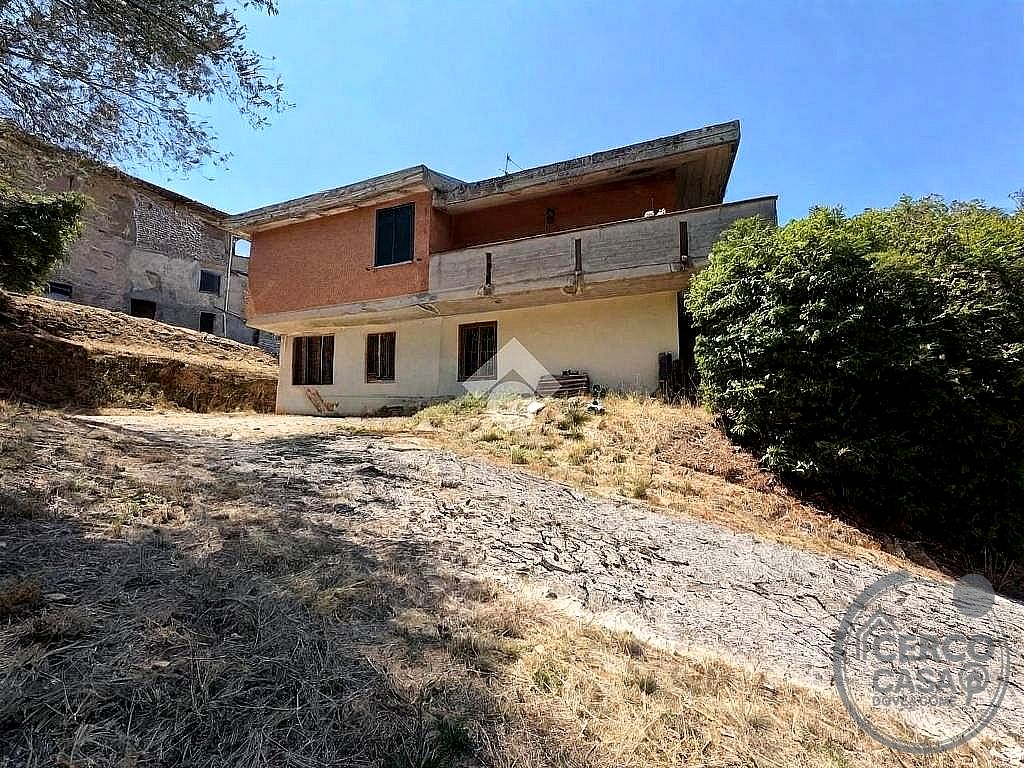 VILLA PORZIONE VENDITA ACQUASPARTA · foto 5