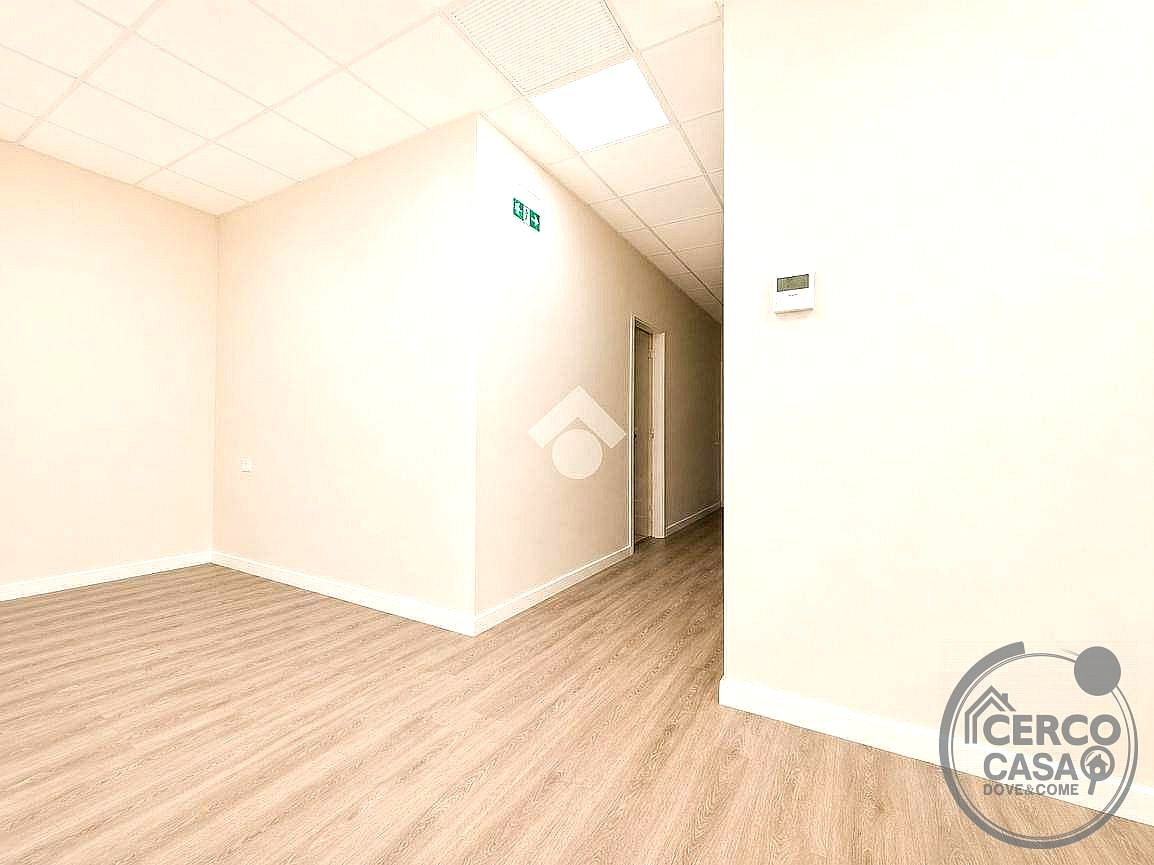UFFICIO AFFITTO TERNI CENTRO STORICO · foto 9
