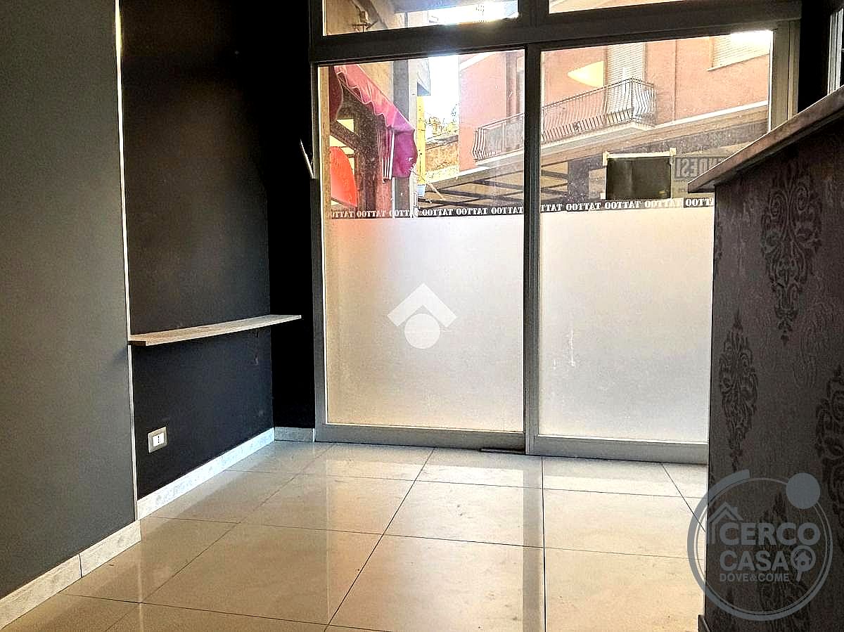 NEGOZIO VENDITA TERNI CENTRO STORICO · foto 3