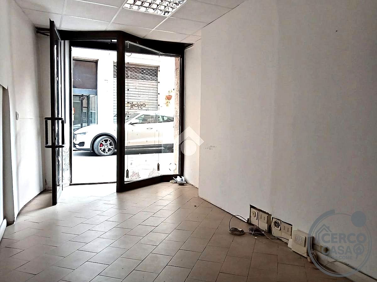 NEGOZIO VENDITA TERNI CENTRO STORICO · foto 7