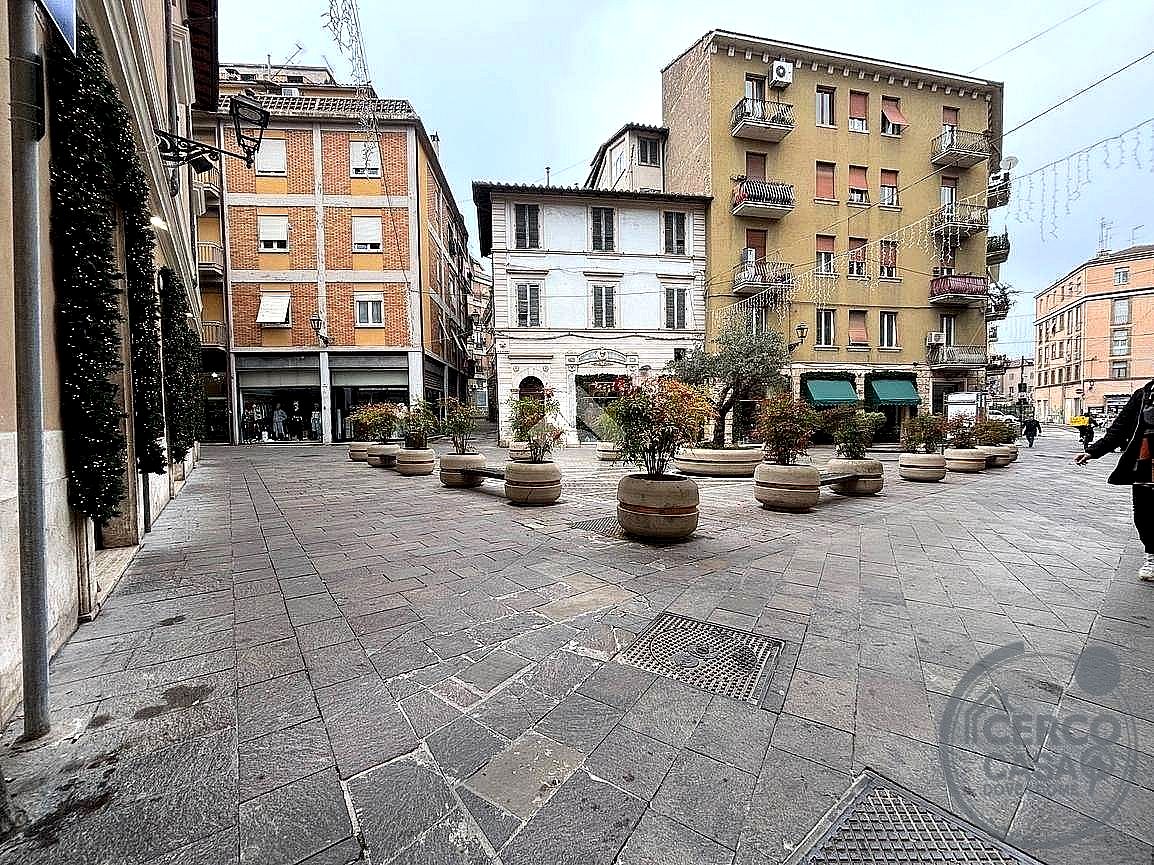 NEGOZIO VENDITA TERNI CENTRO STORICO · foto 2
