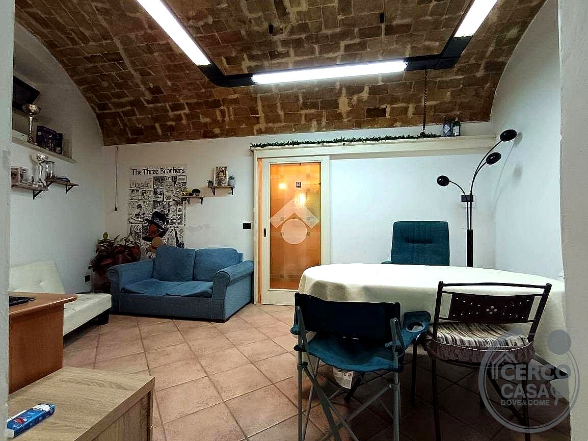 BILOCALE VENDITA TERNI SEMICENTRO · foto 2