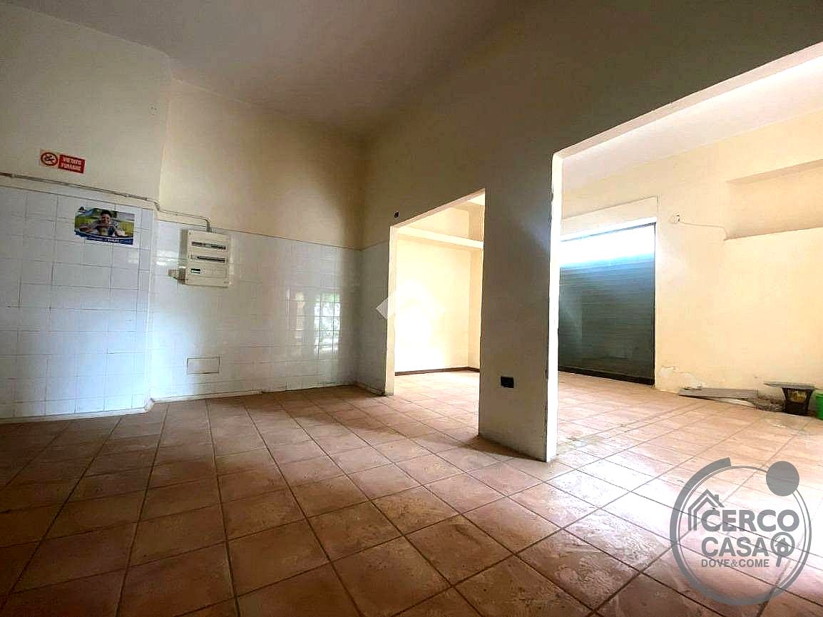 NEGOZIO VENDITA TERNI CENTRO STORICO · foto 2
