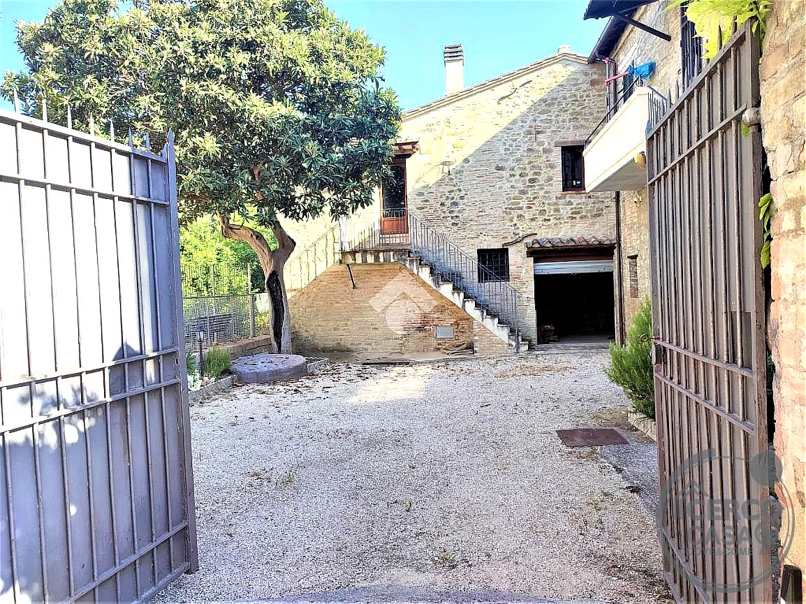 CIELO - TERRA VENDITA PERUGIA PIANELLO
