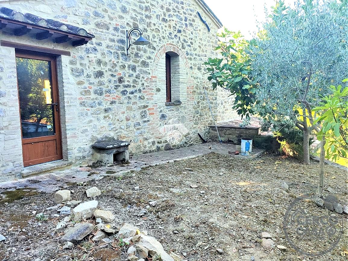 CIELO - TERRA VENDITA PERUGIA PIANELLO · foto 4