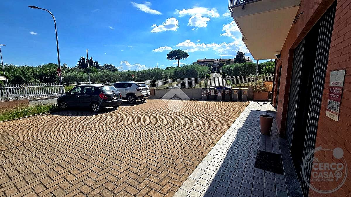 NEGOZIO AFFITTO PERUGIA SANT'EGIDIO · foto 4