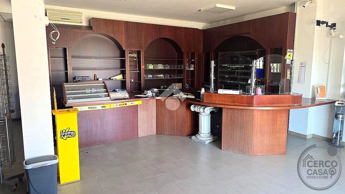 NEGOZIO AFFITTO PERUGIA SANT'EGIDIO · foto 5