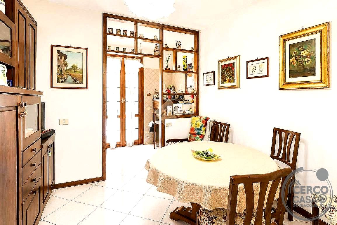 VILLA A SCHIERA VENDITA TERNI CESURE VALENZA · foto 3