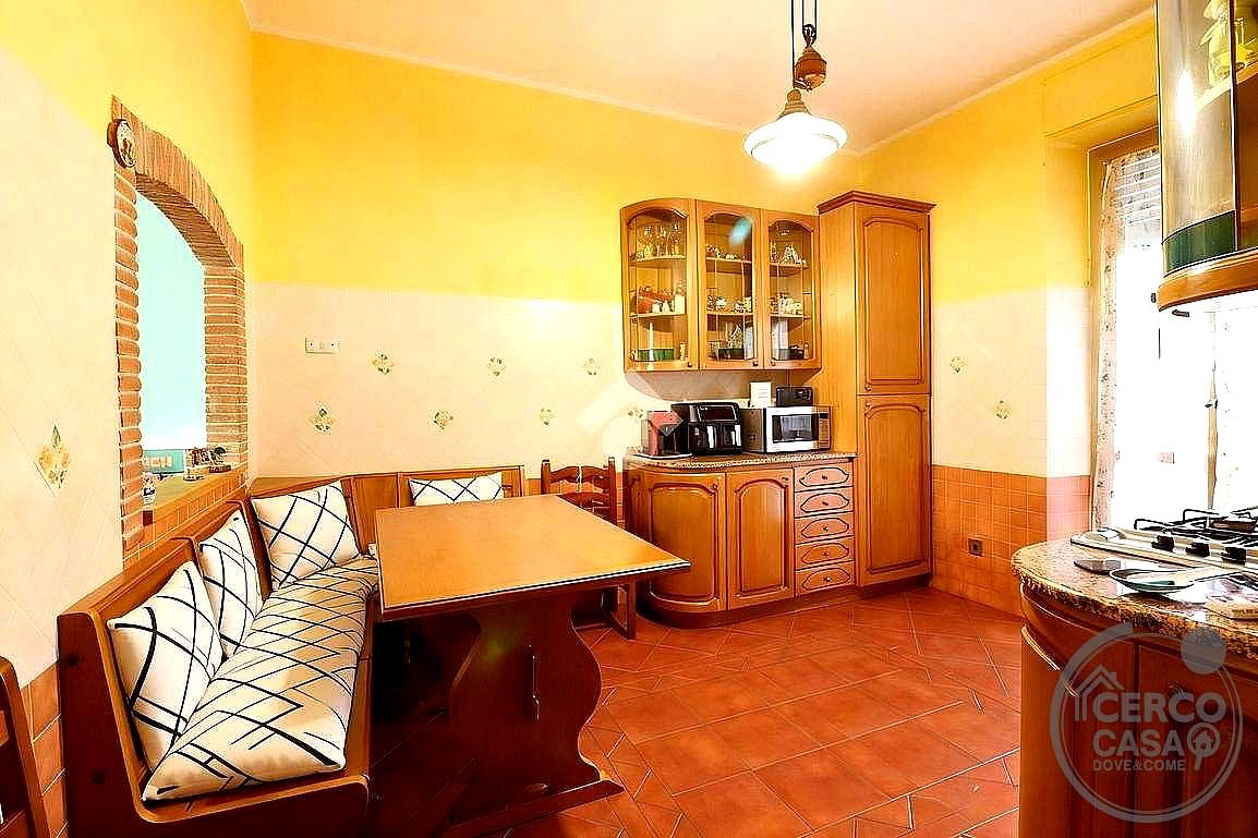VILLA BIFAMILIARE VENDITA TERNI MARMORE