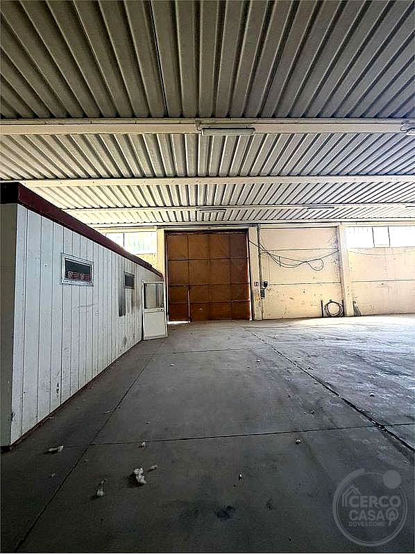 CAPANNONE VENDITA TERNI SABBIONE · foto 4
