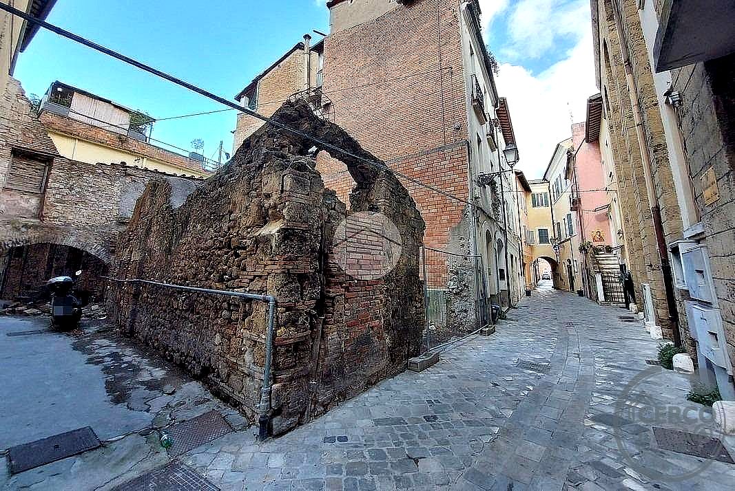 CASA INDIPENDENTE VENDITA TERNI CENTRO STORICO · foto 4