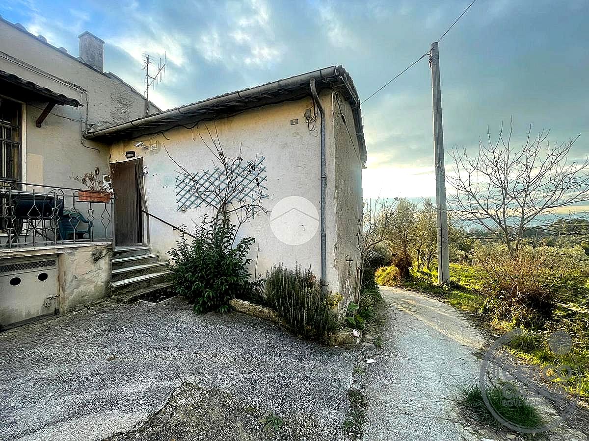 APPARTAMENTO VENDITA TERNI SAN LIBERATORE · foto 4