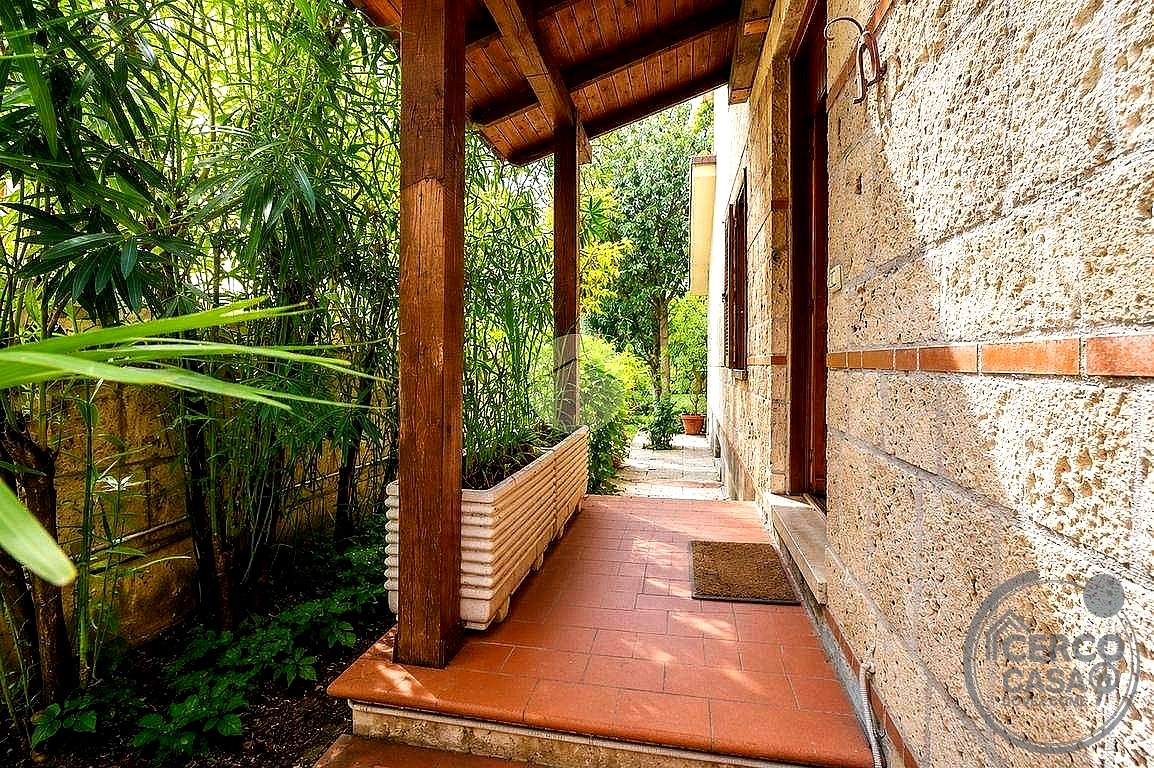 VILLA BIFAMILIARE VENDITA TERNI CESURE VALENZA · foto 2