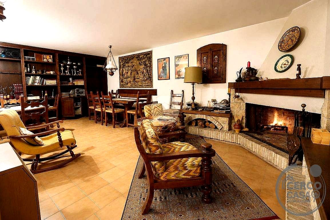 VILLA BIFAMILIARE VENDITA TERNI CESURE VALENZA · foto 9
