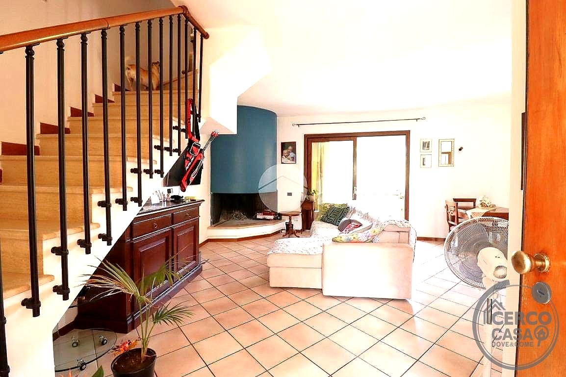 BIFAMILIARE VENDITA TERNI CESURE · foto 2