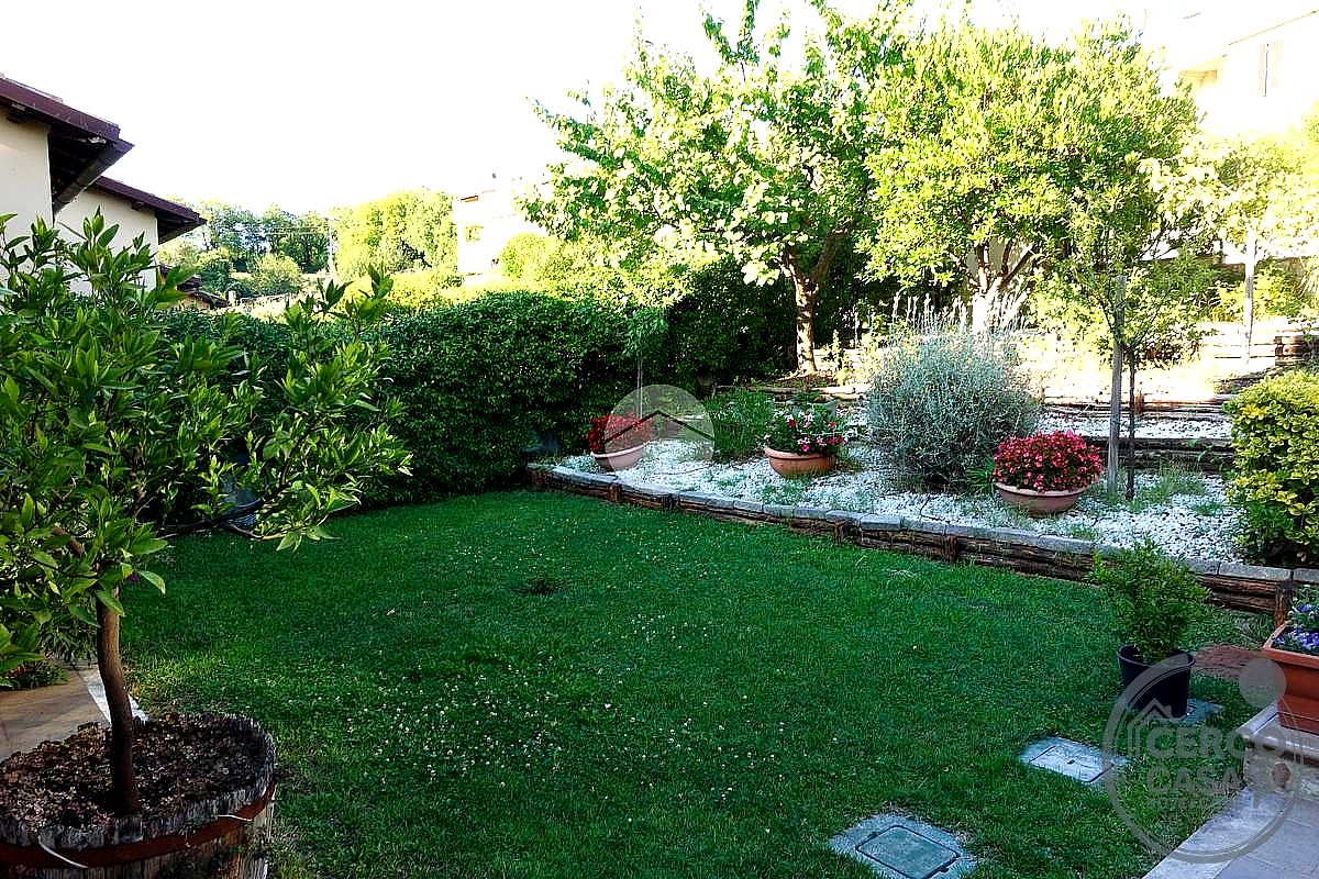 CASA INDIPENDENTE VENDITA TERNI SAN LIBERATORE · foto 11
