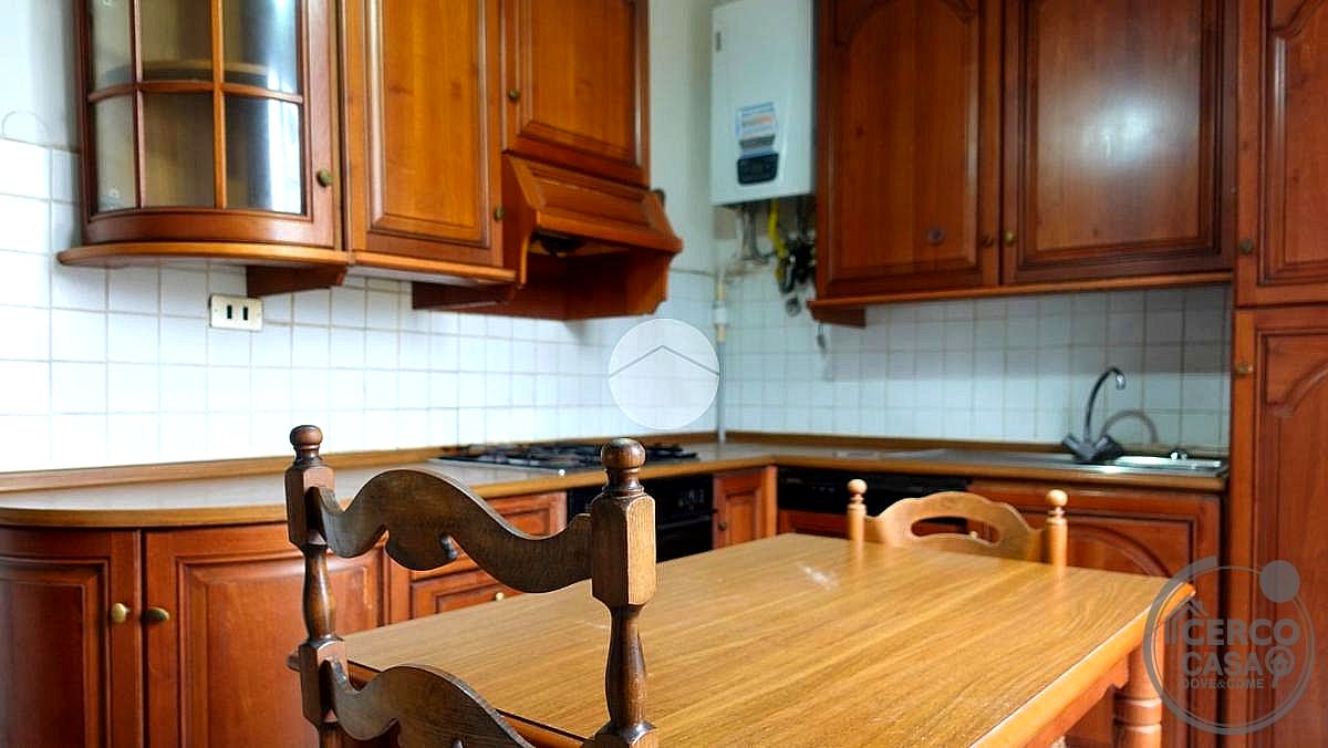 TRILOCALE VENDITA TERNI ZONA STAZIONE · foto 2