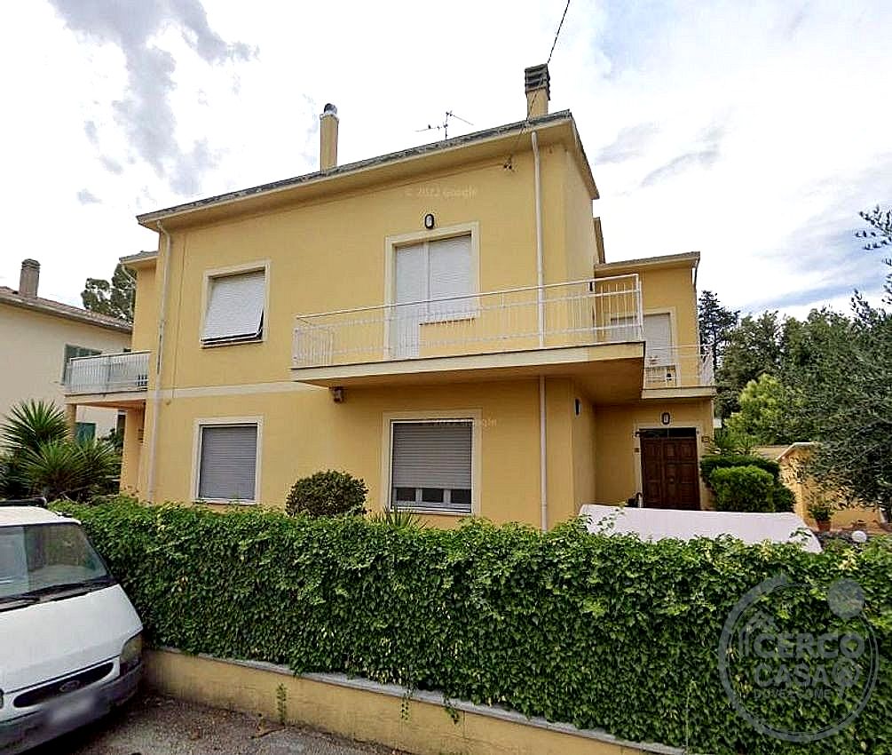 VILLA BIFAMILIARE VENDITA FOLIGNO