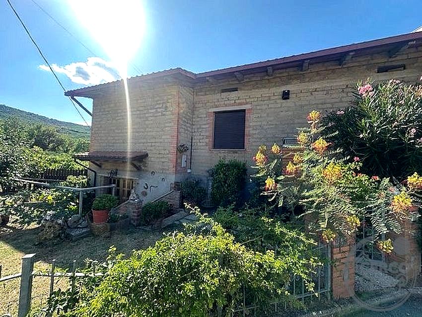 CASA INDIPENDENTE VENDITA PIEGARO · foto 2