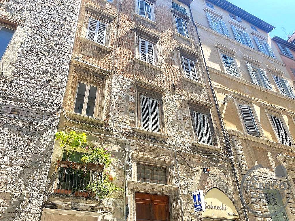 APPARTAMENTO VENDITA PERUGIA CENTRO STORICO · foto 2