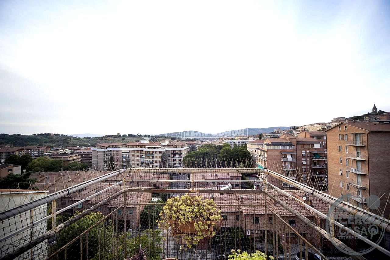 APPARTAMENTO VENDITA PERUGIA ZONA FILOSOFI · foto 2