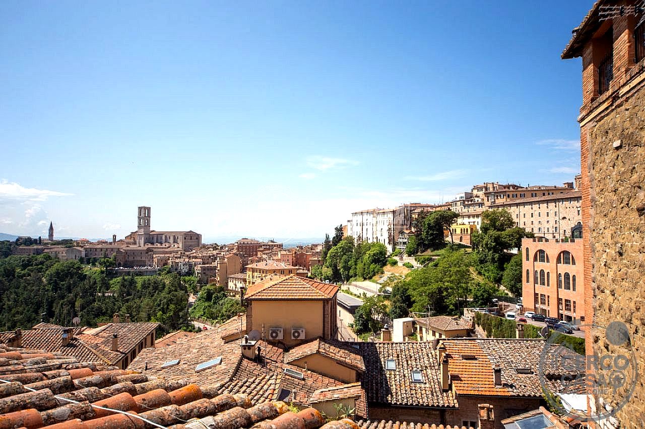 APPARTAMENTO VENDITA PERUGIA CENTRO STORICO · foto 2