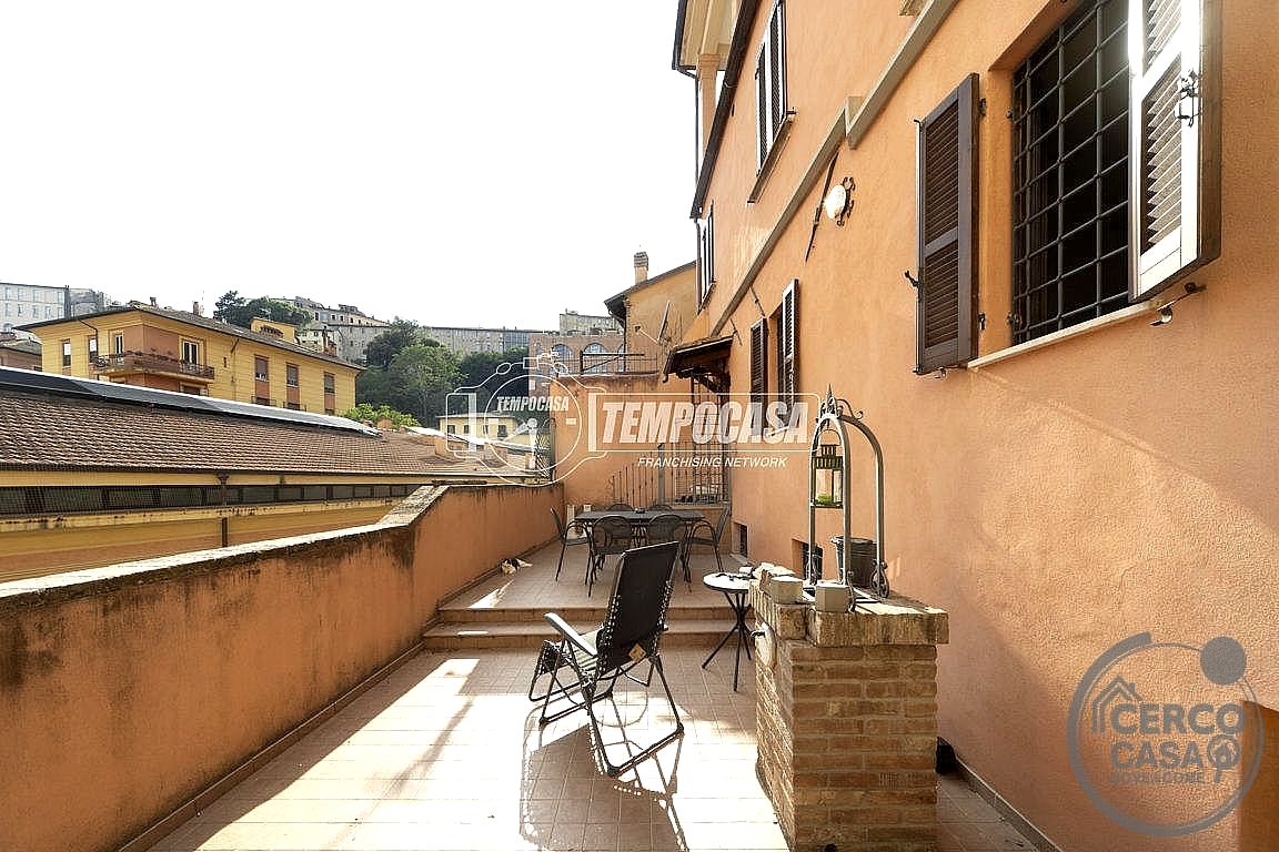 CIELO - TERRA VENDITA PERUGIA CENTRO STORICO