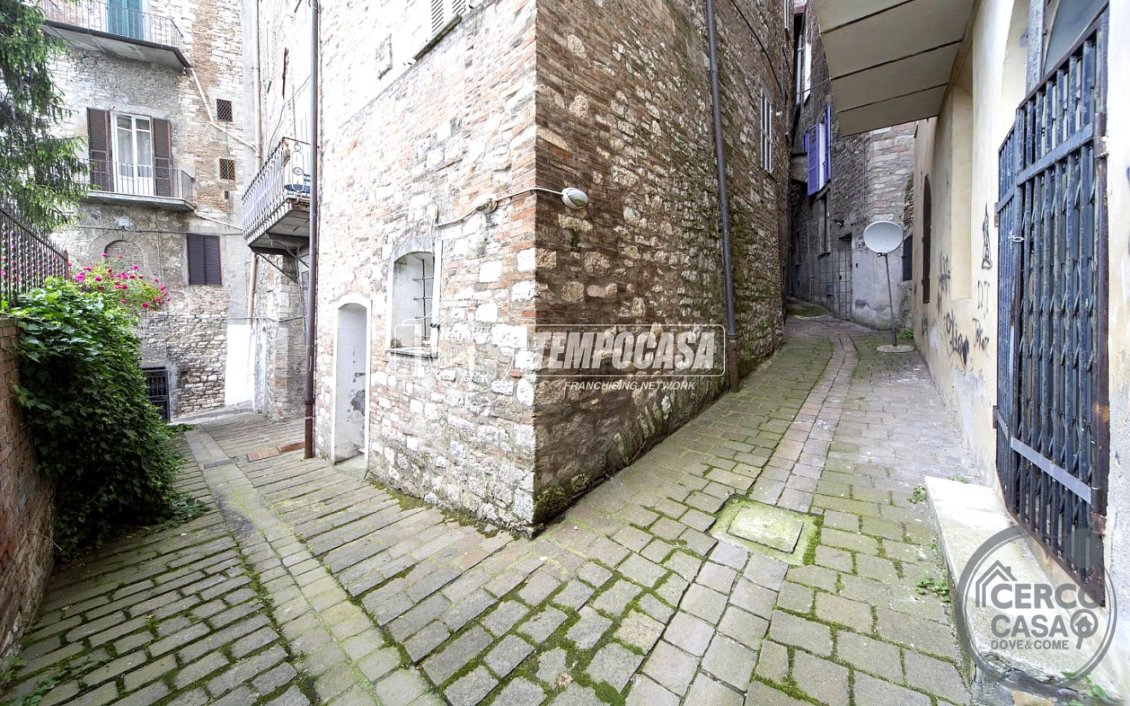 APPARTAMENTO VENDITA PERUGIA CENTRO STORICO · foto 8