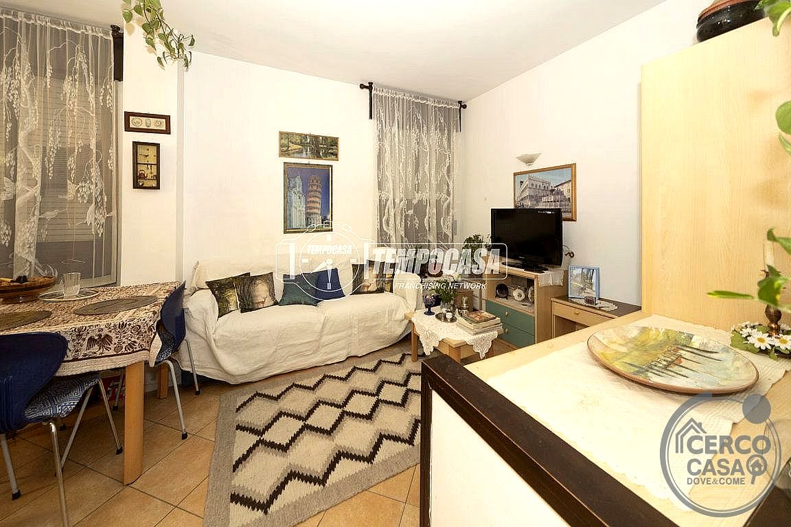 MONOLOCALE VENDITA PERUGIA FONTI COPERTE · foto 6