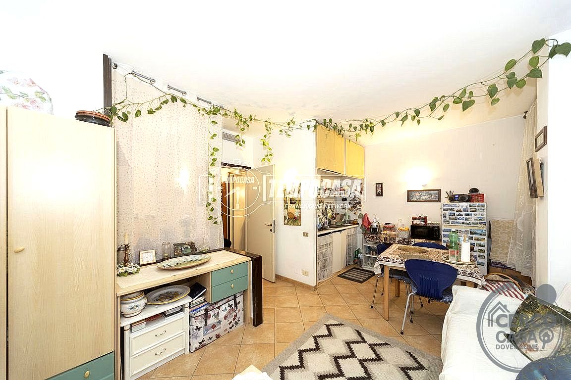 MONOLOCALE VENDITA PERUGIA FONTI COPERTE · foto 7