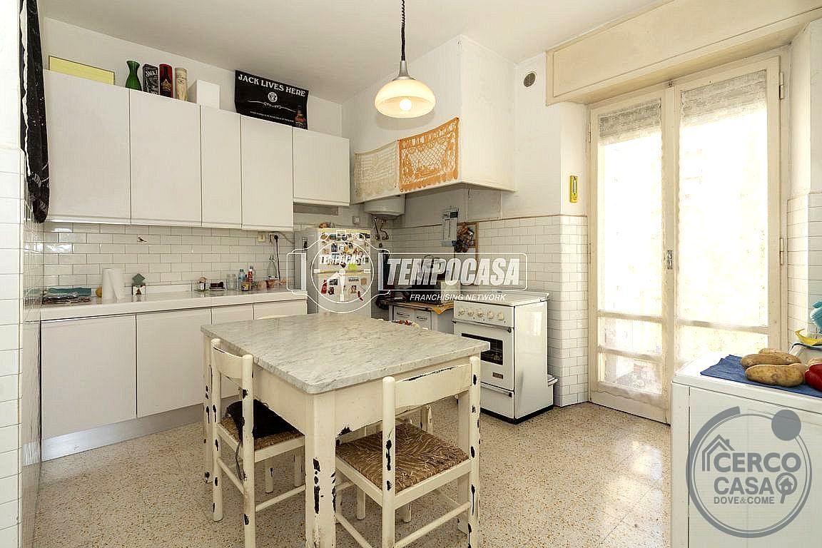 APPARTAMENTO VENDITA PERUGIA ZONA FILOSOFI · foto 2