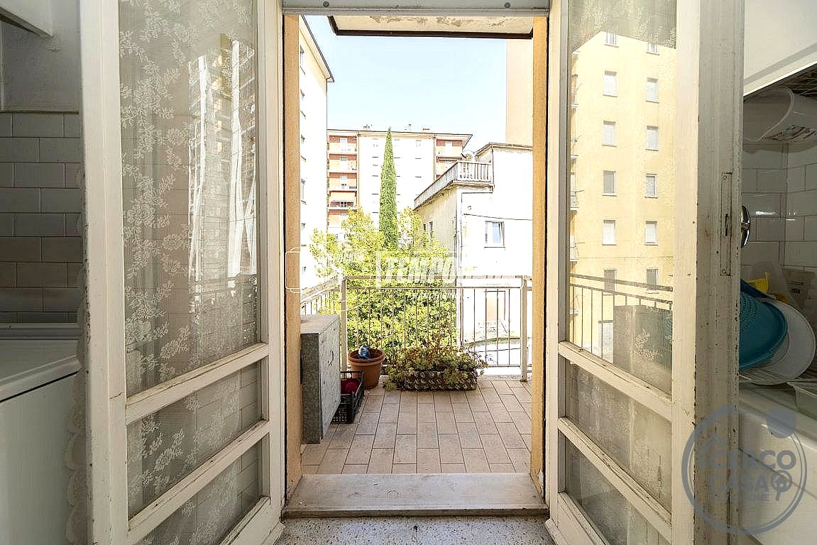 APPARTAMENTO VENDITA PERUGIA ZONA FILOSOFI · foto 4