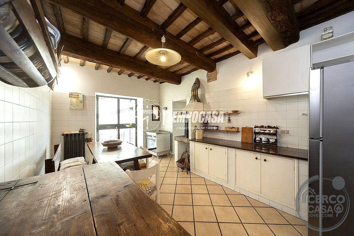 VILLA VENDITA PERUGIA MONTELUCE · foto 14