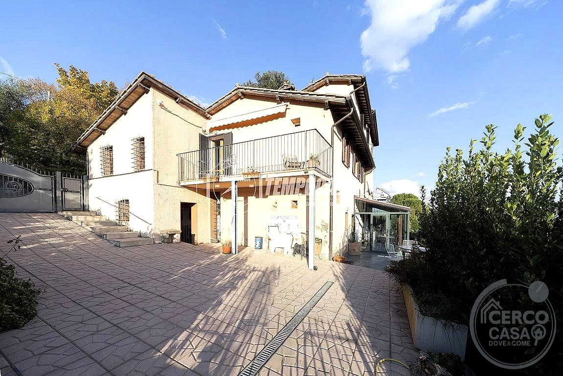VILLA VENDITA PERUGIA MONTELUCE · foto 20