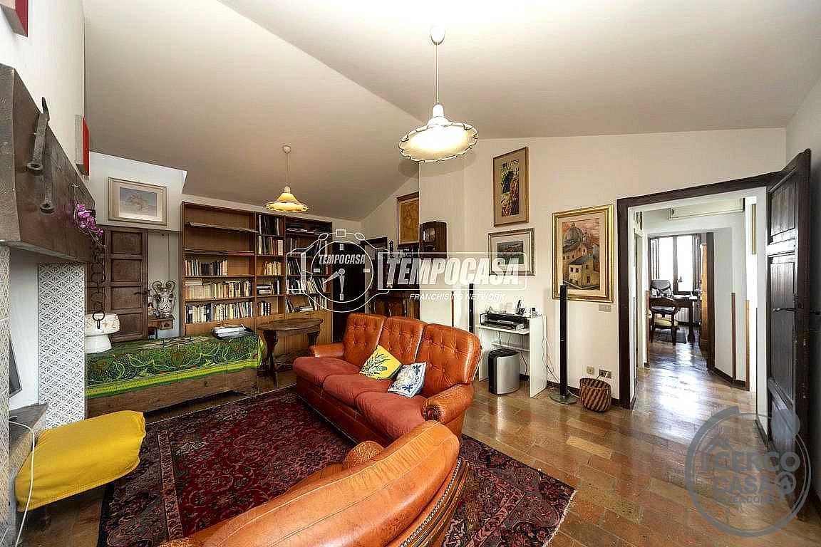 VILLA VENDITA PERUGIA MONTELUCE · foto 3