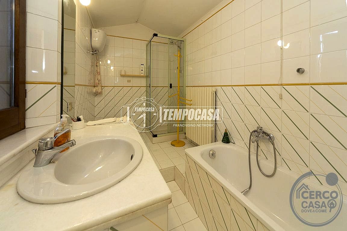 VILLA VENDITA PERUGIA MONTELUCE · foto 9