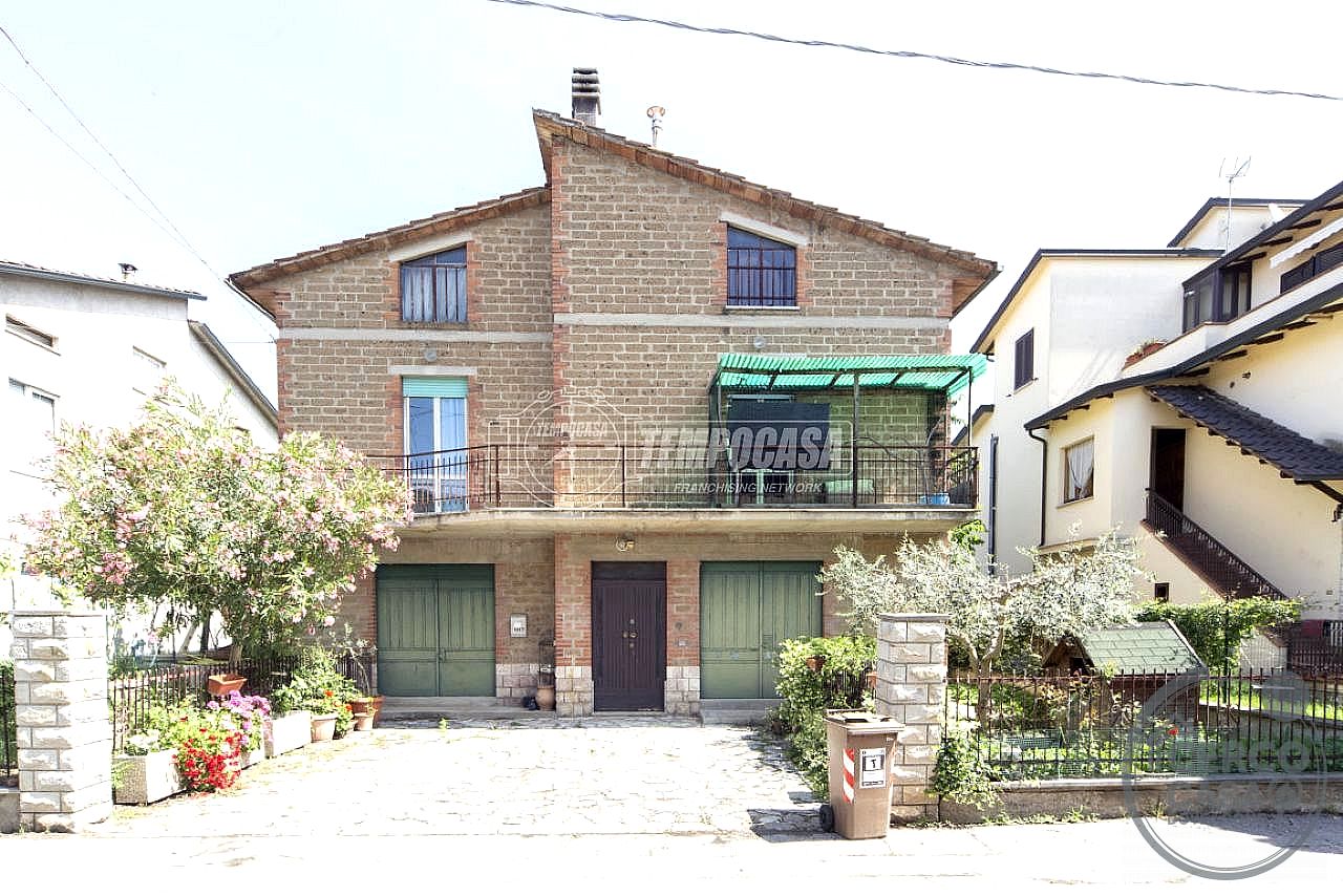 CASA INDIPENDENTE VENDITA DERUTA · foto 1