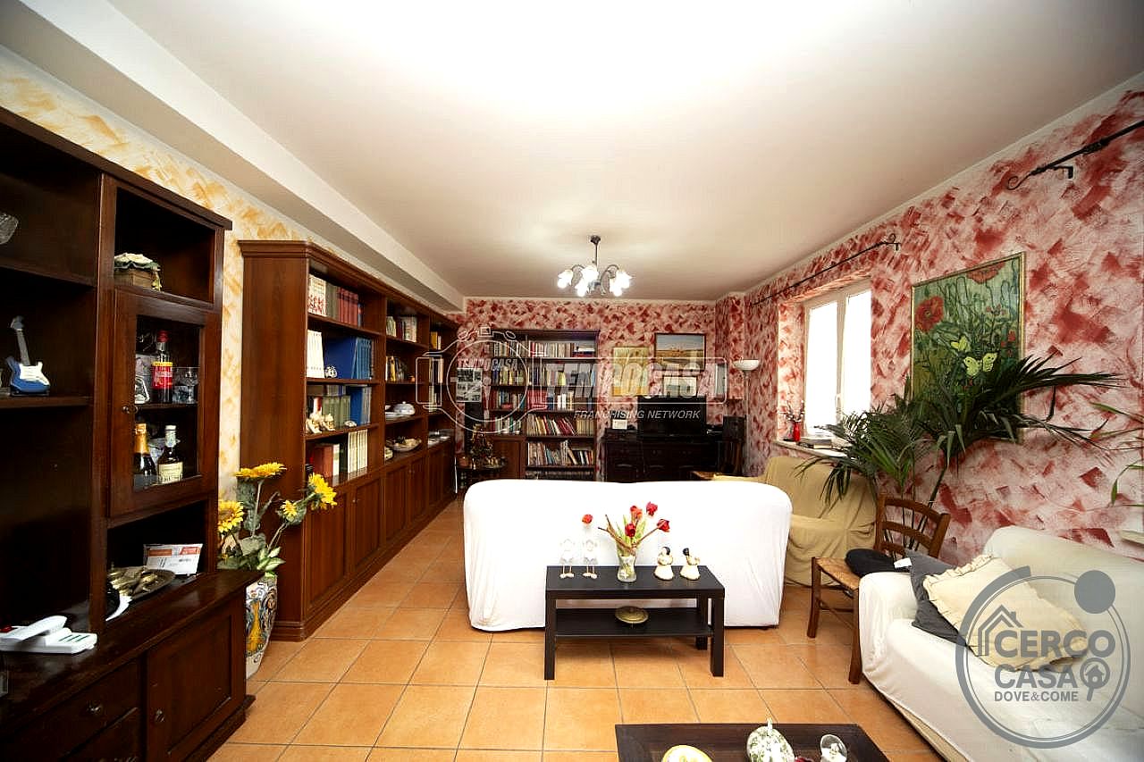 CASA INDIPENDENTE VENDITA DERUTA · foto 7