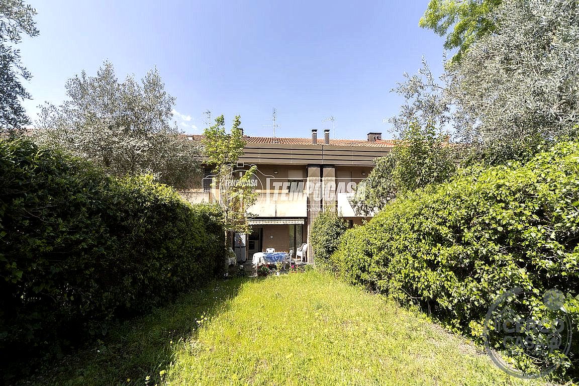 VILLA A SCHIERA VENDITA PERUGIA SANTA LUCIA · foto 6