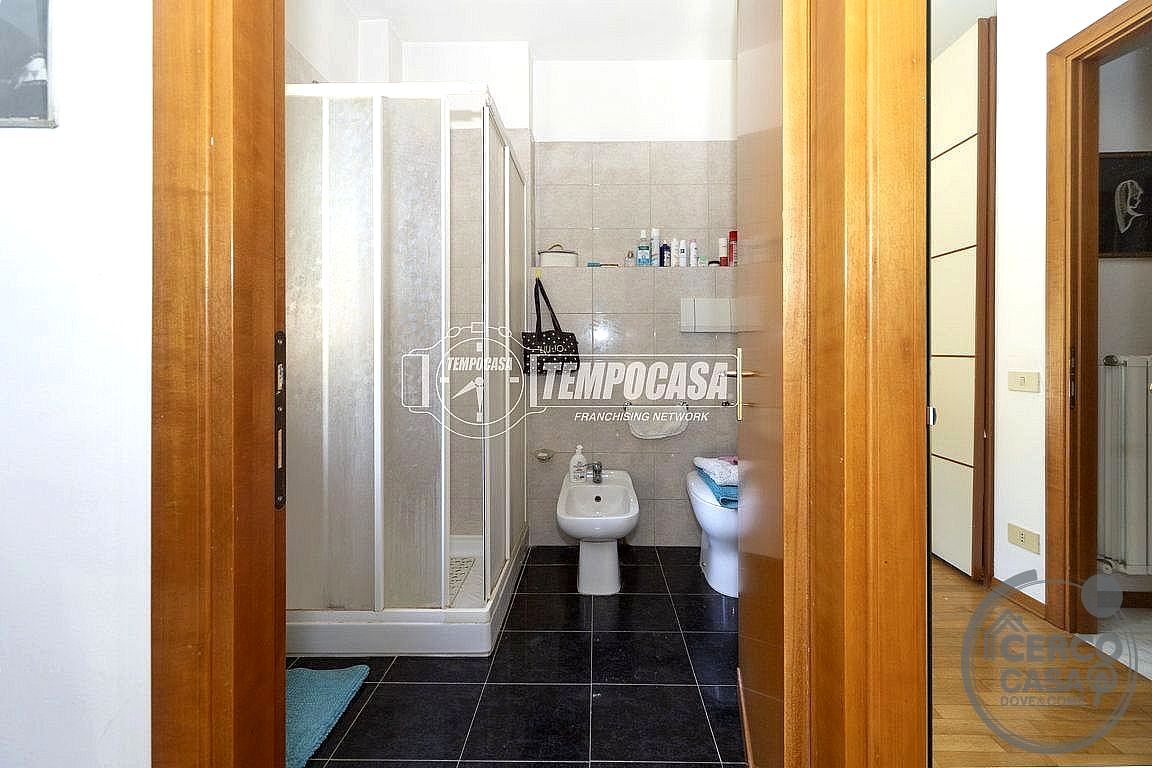 VILLA A SCHIERA VENDITA PERUGIA SANTA LUCIA · foto 9