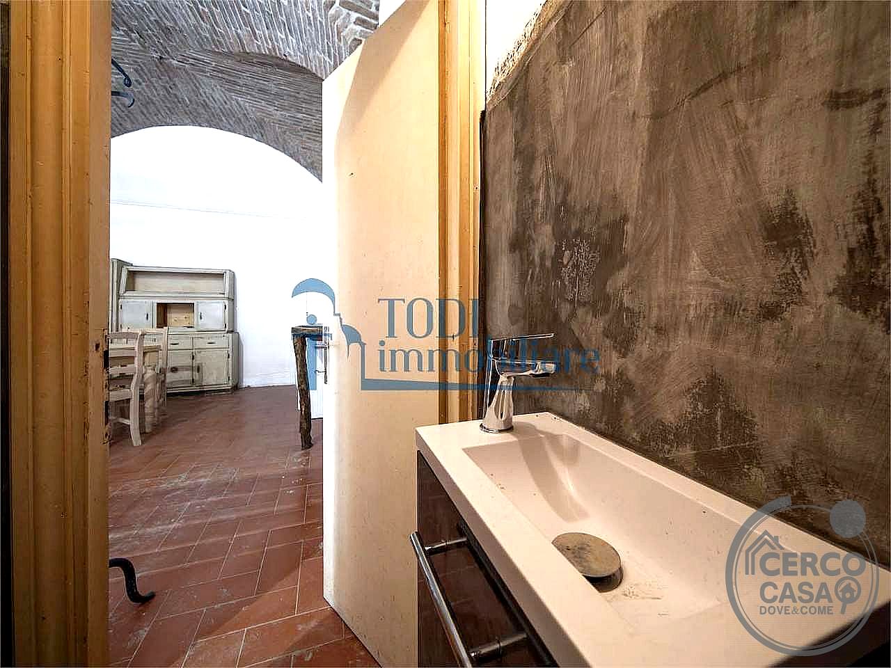 APPARTAMENTO VENDITA TODI · foto 9