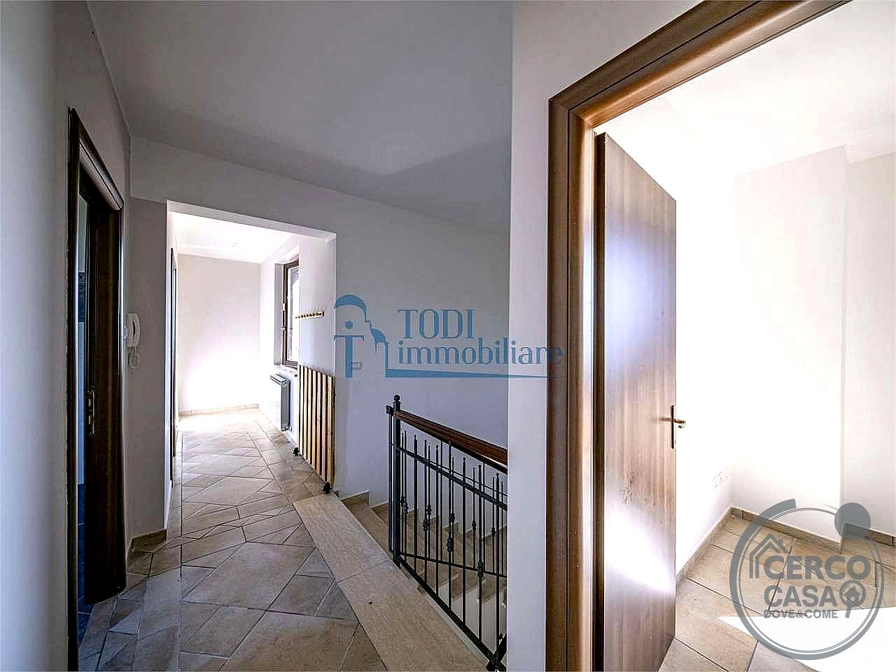 VILLA A SCHIERA VENDITA MARSCIANO · foto 14