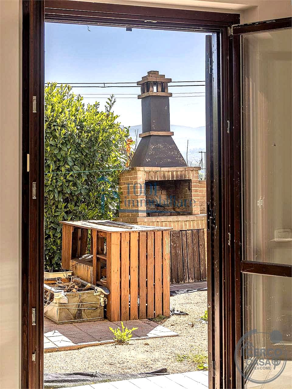VILLA A SCHIERA VENDITA MARSCIANO · foto 2