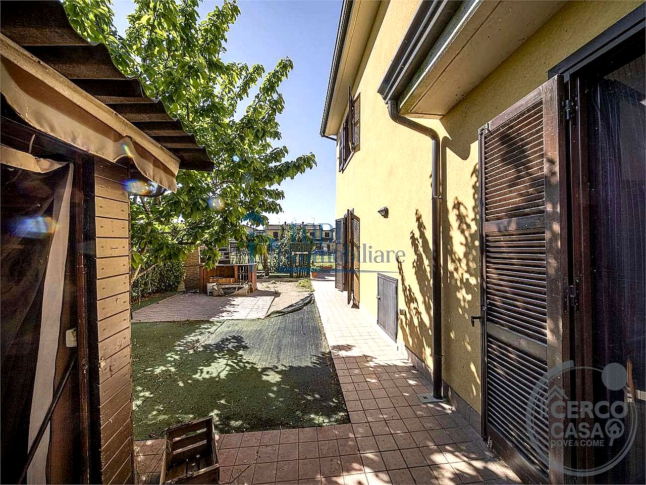 VILLA A SCHIERA VENDITA MARSCIANO · foto 30
