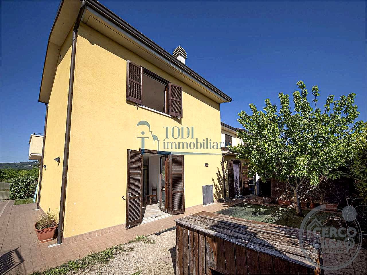 VILLA A SCHIERA VENDITA MARSCIANO · foto 31