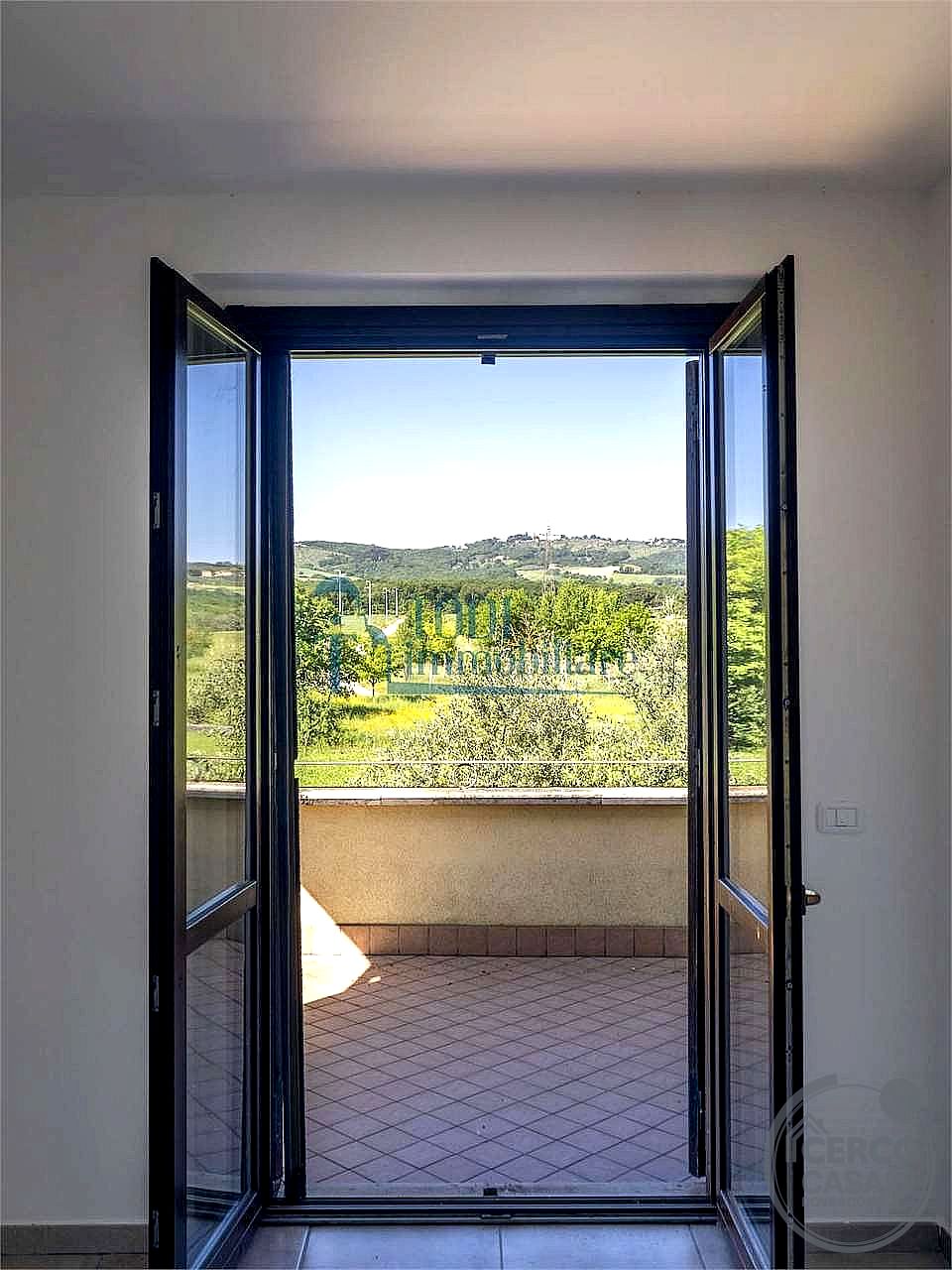 VILLA A SCHIERA VENDITA MARSCIANO · foto 4
