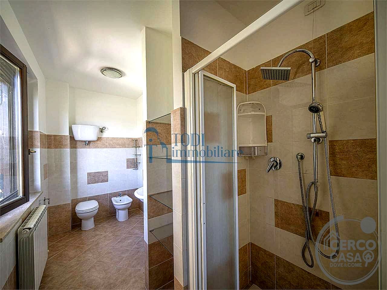 VILLA A SCHIERA VENDITA MARSCIANO · foto 8